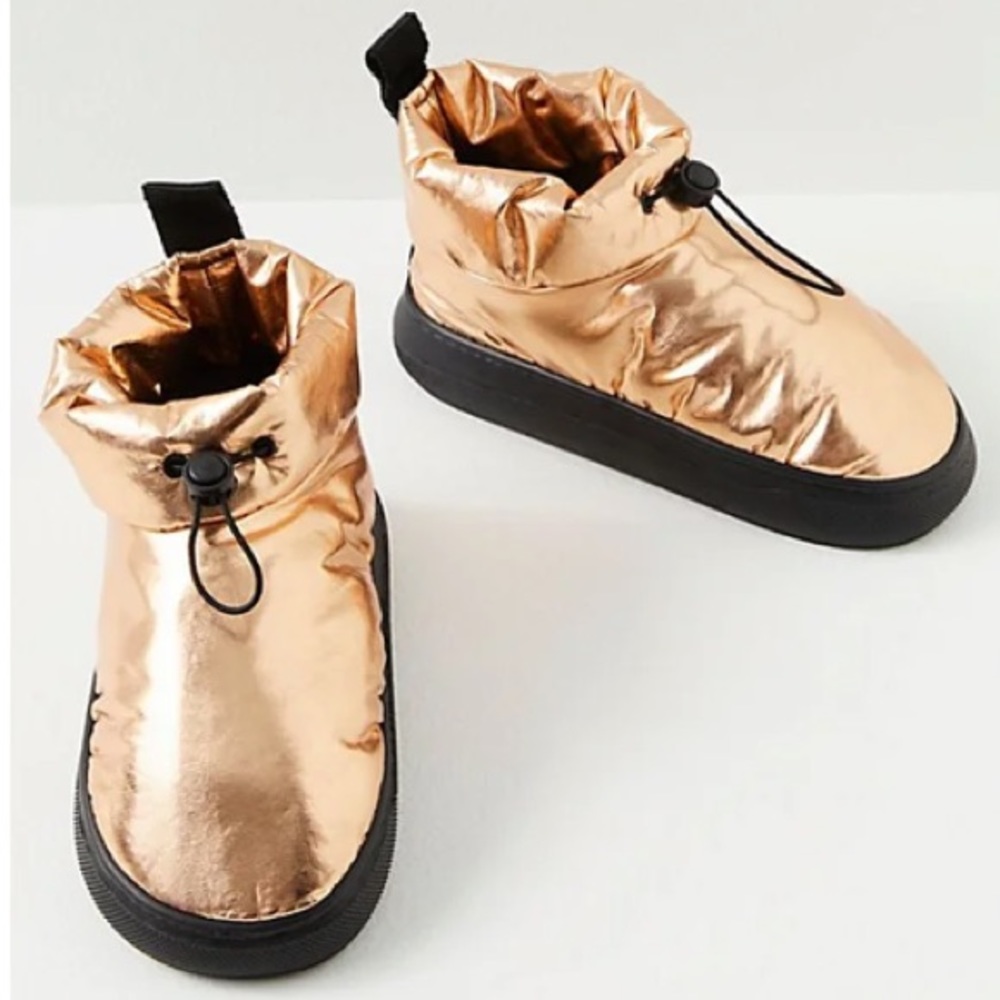 Free People Pillow Talk Metallic Bootie  Slippers 39/9